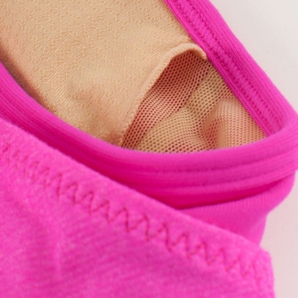 Lululemon Practice Freely Tank Size 4
Heathered Paris Pink / Paris Pink - Picture 16 of 16